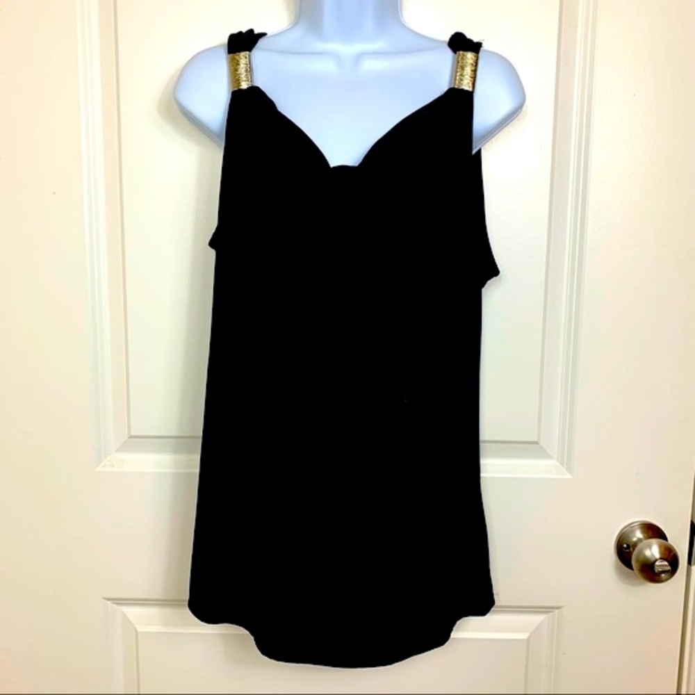 Jaclyn Smith Black sleeveless top. XL